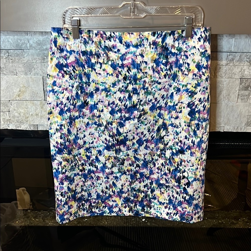 Ann Taylor White and Blue Pencil Skirt Knee-Length size 12P